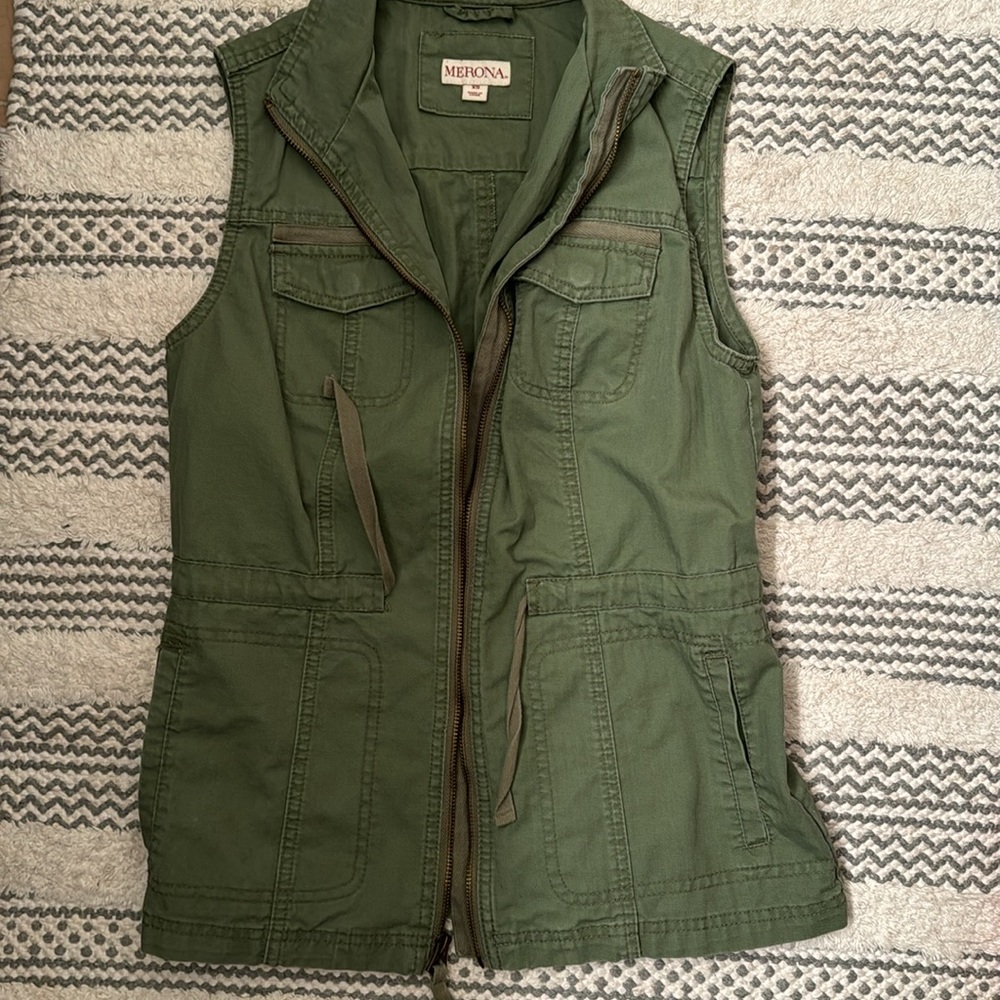 Merona vest XS green